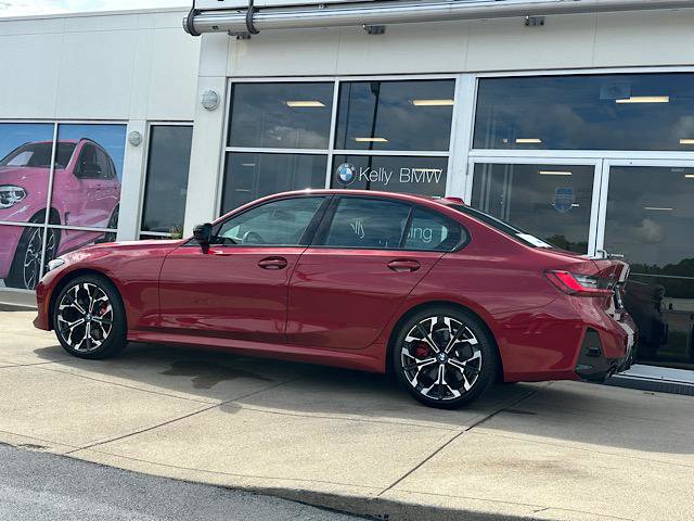 Used 2025 BMW 330i xDrive Sedan w/ M Sport Package AWD/4WD image 6