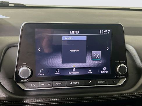 Used 2024 Nissan Rogue S image 14