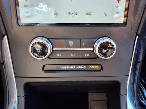 Certified 2022 Ford Edge ST w/ Equipment Group 401A image 22