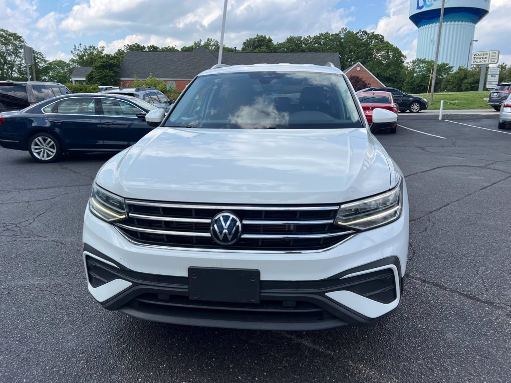 Used 2022 Volkswagen Tiguan SE AWD/4WD image 3