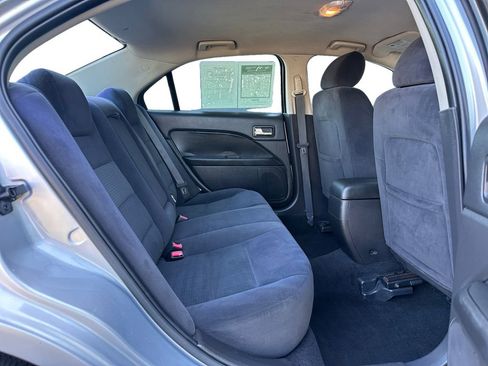 Used 2006 Ford Fusion SE FWD image 18