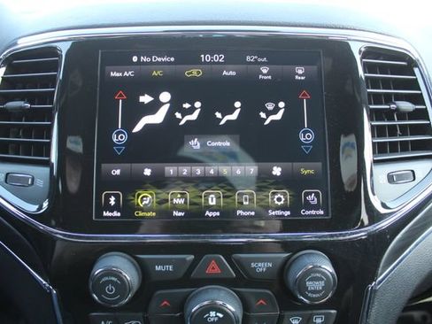 Used 2021 Jeep Grand Cherokee Limited w/ Quick Order Package 28K 80th AWD/4WD image 30