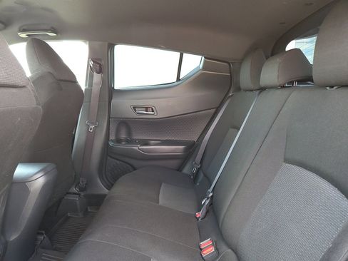 Used 2019 Toyota C-HR LE image 6