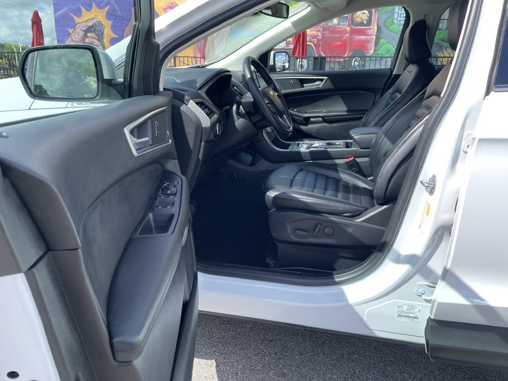 Used 2024 Ford Edge SEL AWD/4WD image 14