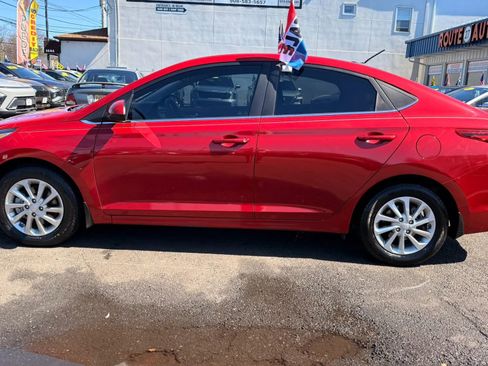 Used 2022 Hyundai Accent SEL image 10