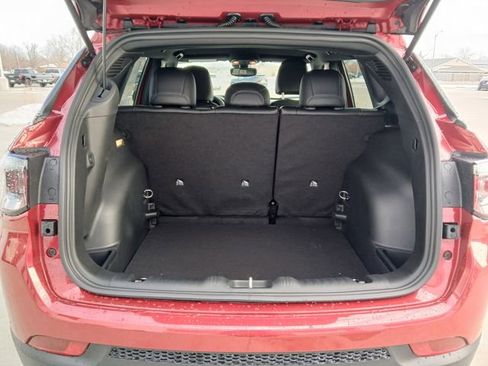 New 2026 Jeep Compass Latitude image 17