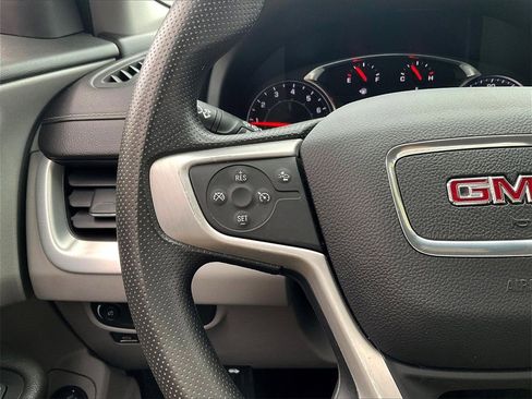 Used 2023 GMC Terrain SLE w/ Driver Convenience Package image 23