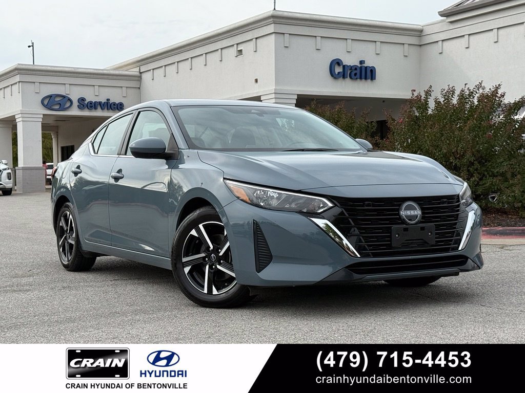 Used 2025 Nissan Sentra SV FWD image 1