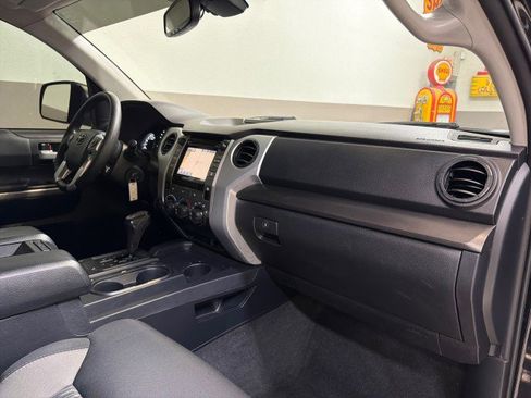 Used 2019 Toyota Tundra SR5 w/ SR5 Upgrade Package image 58