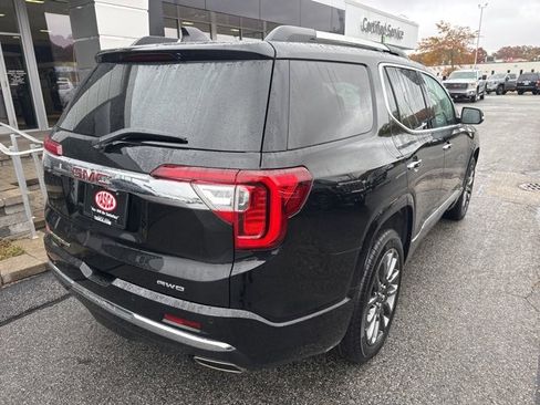 Used 2023 GMC Acadia Denali w/ Black Diamond Edition image 9