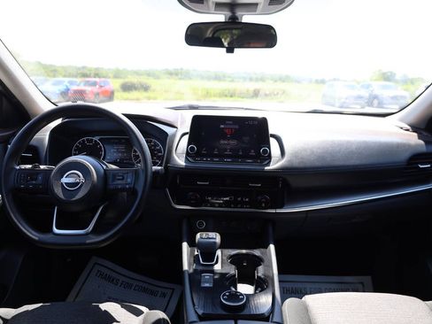 Used 2022 Nissan Rogue SV AWD/4WD image 14