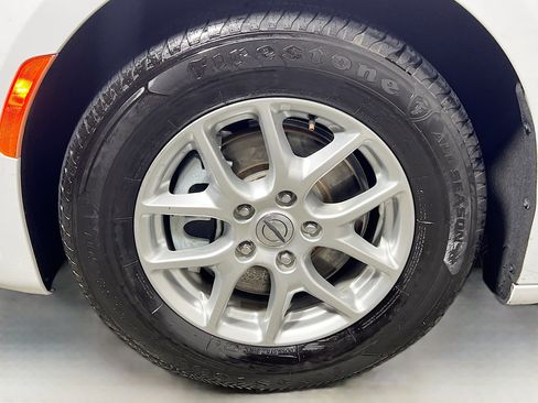 Used 2022 Chrysler Pacifica Touring-L image 14