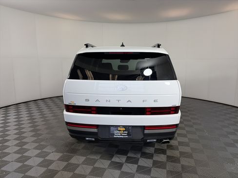 Used 2025 Hyundai Santa Fe Limited image 9