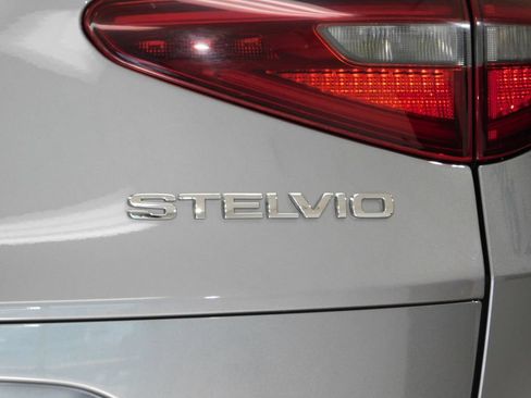 Used 2019 Alfa Romeo Stelvio Ti Sport AWD/4WD image 86
