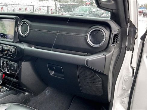 Used 2021 Jeep Wrangler Unlimited Sahara w/ Cold Weather Group image 16