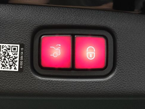 Certified 2026 Mercedes-Benz E 350 4MATIC Sedan image 32