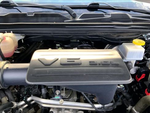 Used 2023 RAM 1500 Big Horn AWD/4WD image 32