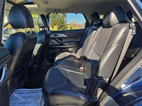 Used 2019 MAZDA CX-9 Touring w/ Touring Premium Package image 11