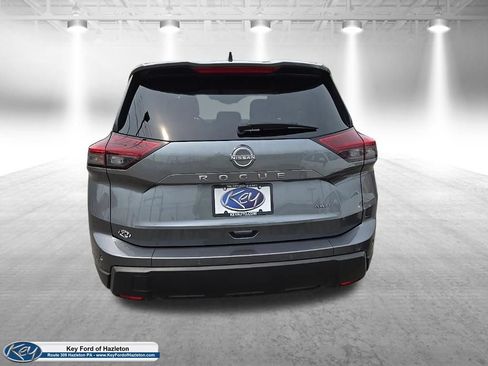 Used 2024 Nissan Rogue S AWD/4WD image 9