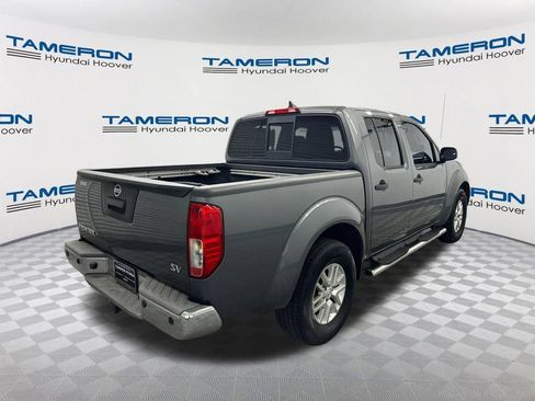 Used 2016 Nissan Frontier SV w/ SV Value Truck Package RWD image 5