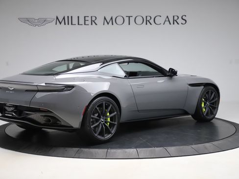 Used 2020 Aston Martin DB11 AMR RWD image 9