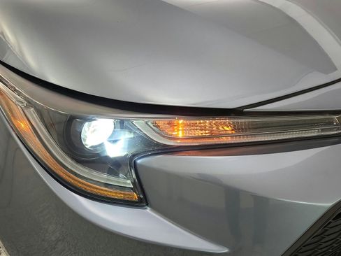 Used 2022 Toyota Corolla LE FWD image 27