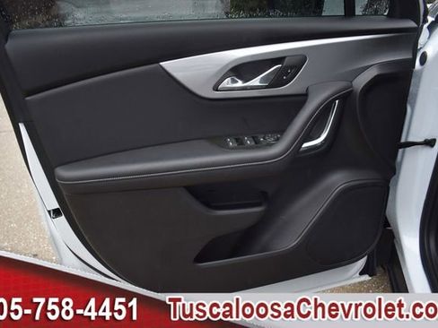 Used 2025 Chevrolet Blazer LT image 16