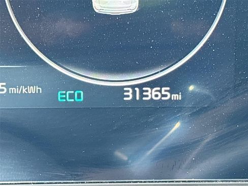 Used 2023 Kia Niro Wave FWD image 12