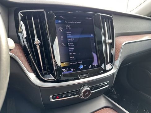 Used 2021 Volvo S60 T5 Momentum image 20