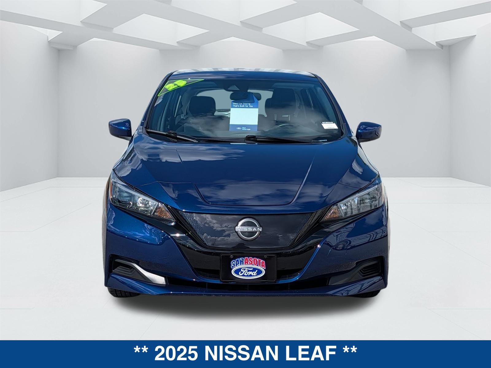 Used 2025 Nissan Leaf S FWD image 9