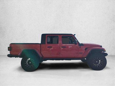 Used 2022 Jeep Gladiator Sport image 4