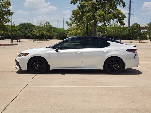 Used 2024 Toyota Camry XSE w/ Navigation Package FWD image 4