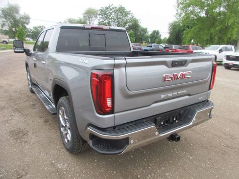 New 2026 GMC Sierra 1500 SLT w/ SLT Premium Plus Package AWD/4WD image 9