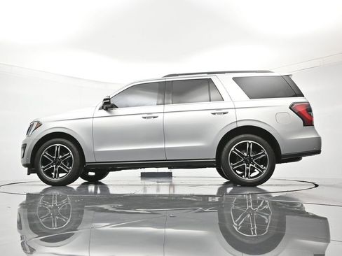 Used 2019 Ford Expedition Limited w/ Equipment Group 303A RWD image 45