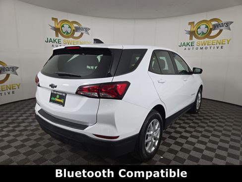 Certified 2023 Chevrolet Equinox LS w/ Driver Confidence II Package image 9