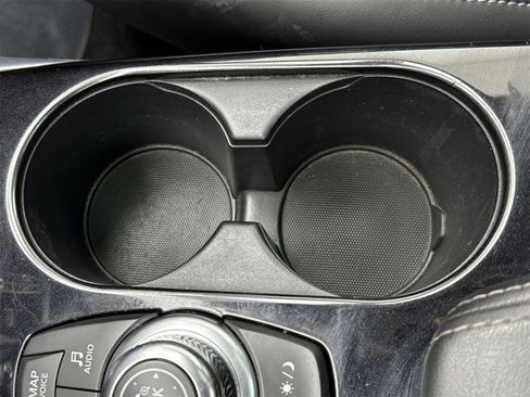 Used 2017 INFINITI QX30 Premium w/ Navigation Package image 35