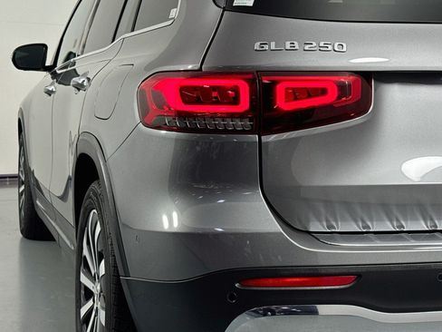Used 2020 Mercedes-Benz GLB 250 4MATIC image 15
