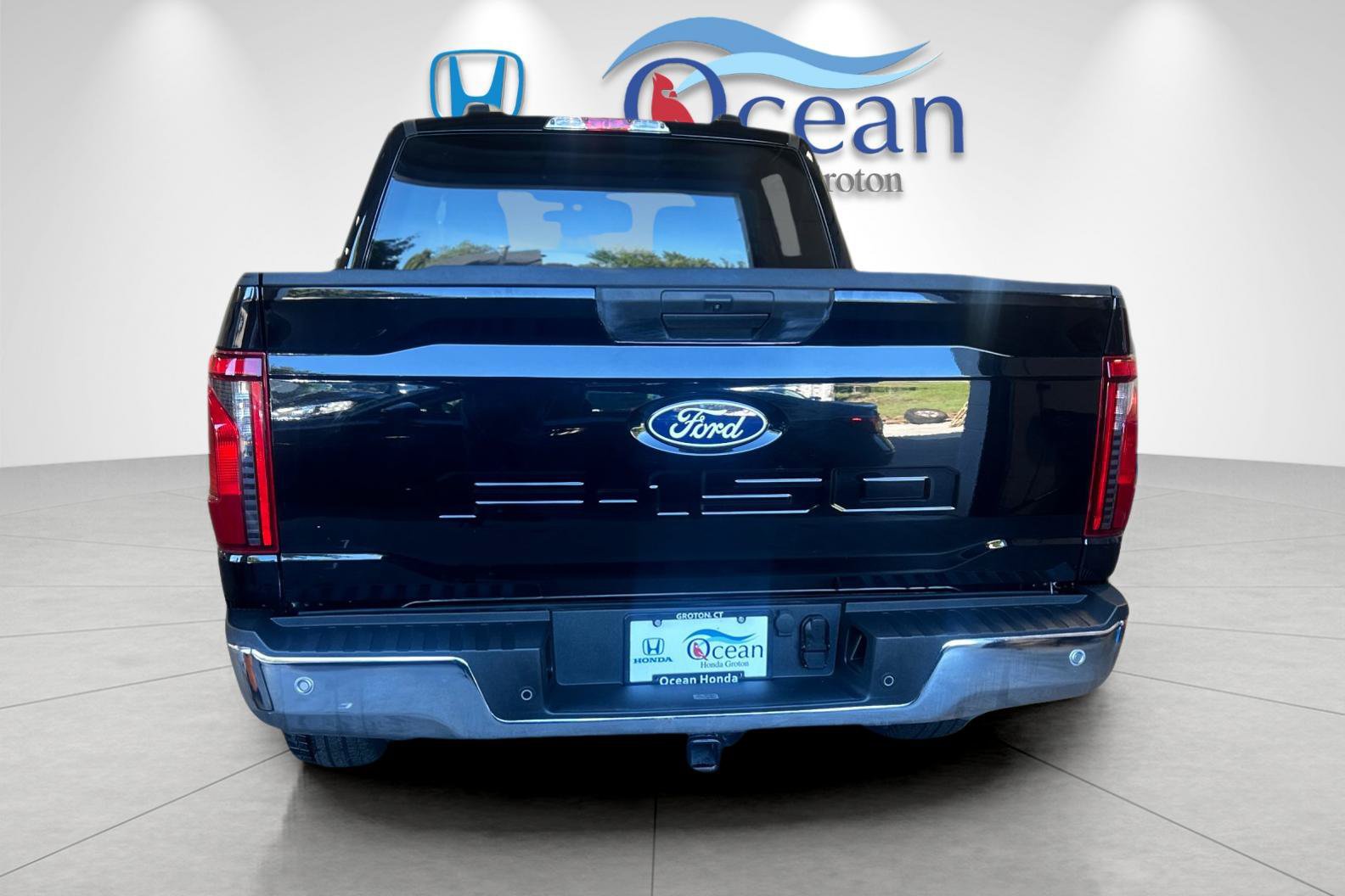 Used 2025 Ford F150 XLT w/ Equipment Group 301A Standard AWD/4WD image 4