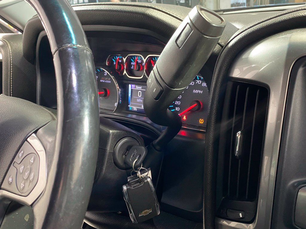 Used 2018 Chevrolet Silverado 2500 LTZ w/ Vortec Plus Package AWD/4WD image 28