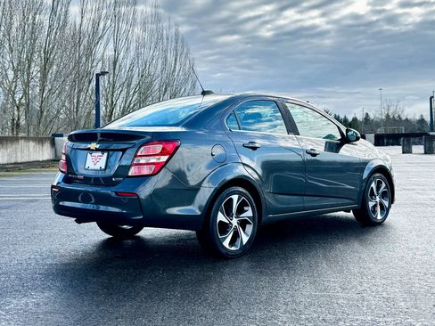 Used 2017 Chevrolet Sonic Premier image 5