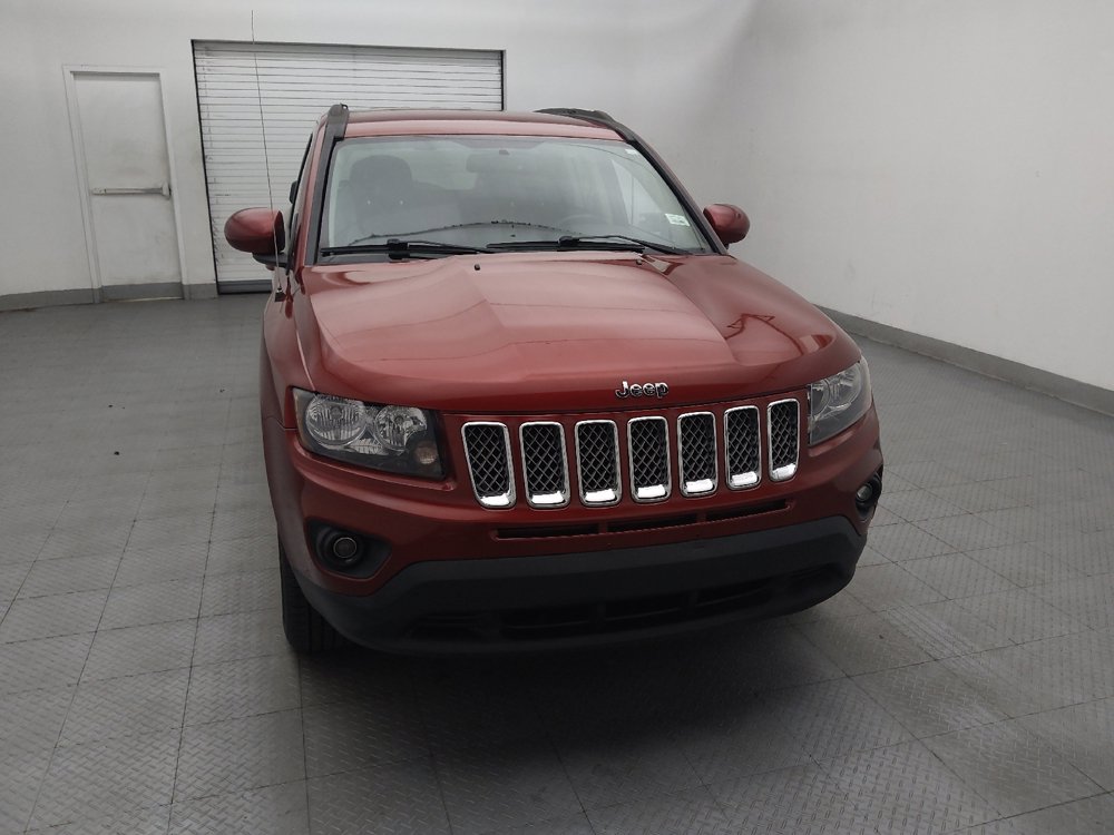 Used 2017 Jeep Compass Latitude AWD/4WD image 14