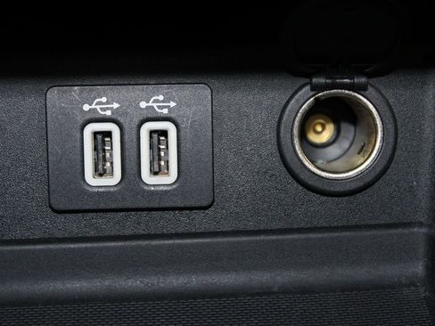 Used 2020 Ford Fusion SE image 44