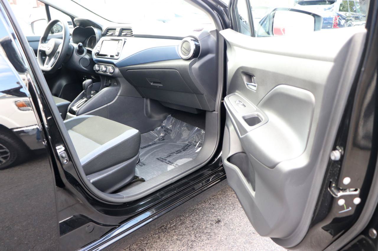 Used 2025 Nissan Versa SV w/ Trunk Package FWD image 15