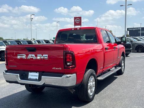 Used 2026 RAM 2500 Big Horn AWD/4WD image 3