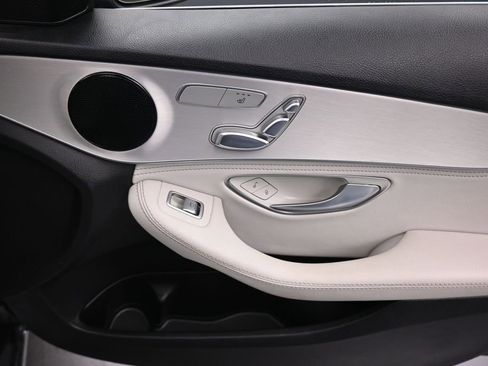 Used 2016 Mercedes-Benz C 300 4MATIC Sedan image 40