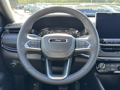 New 2026 Jeep Compass Limited image 28