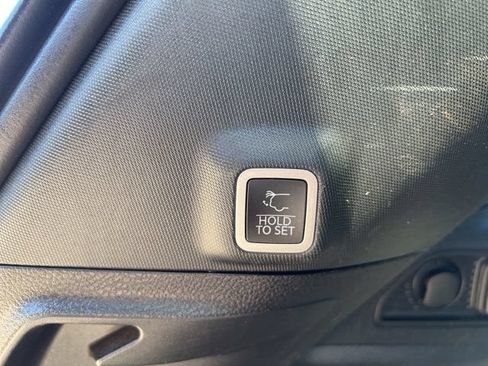 Certified 2023 Jeep Grand Cherokee Altitude AWD/4WD image 12