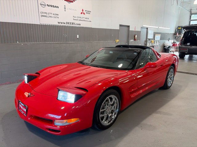 Used 2004 Chevrolet Corvette Coupe RWD image 28