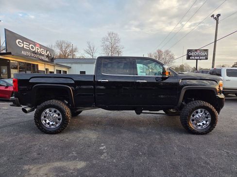 Used 2019 GMC Sierra 2500 Denali w/ Duramax Plus Package image 5