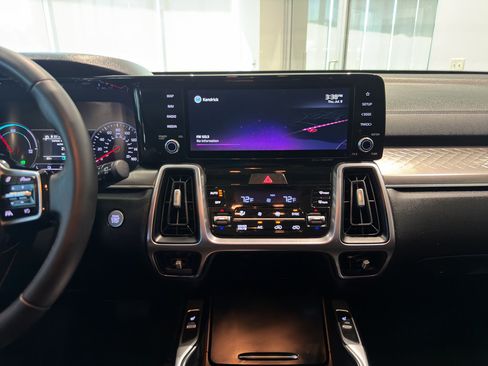 Certified 2022 Kia Sorento S FWD image 15